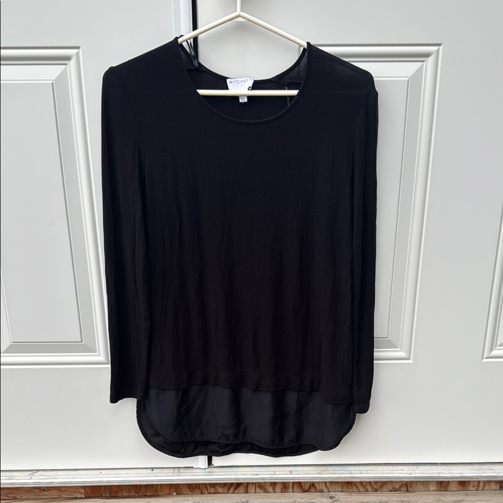 Women's Black Long Sleeve Top